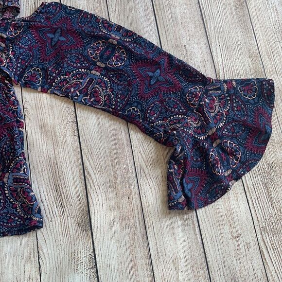 Hollister Cold-Shoulder Blouse - Picture 3 of 4